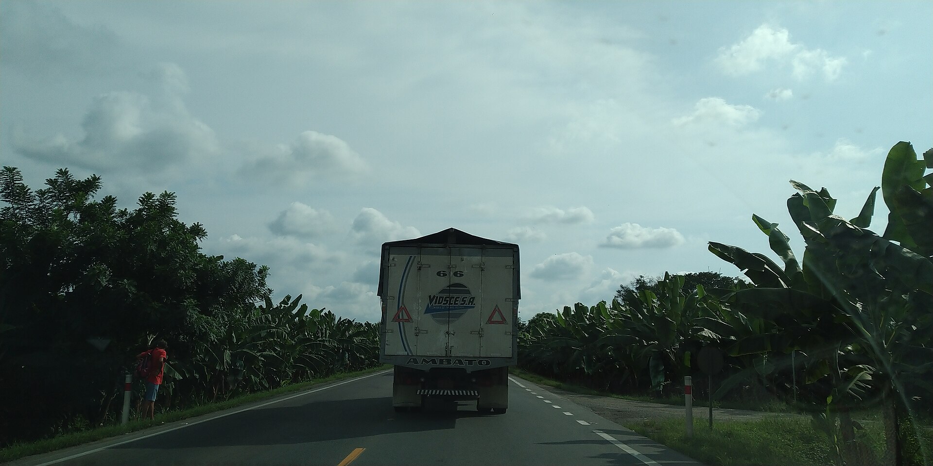 E25 coastal highway between El Guabo and Naranjal in southern Ecuador