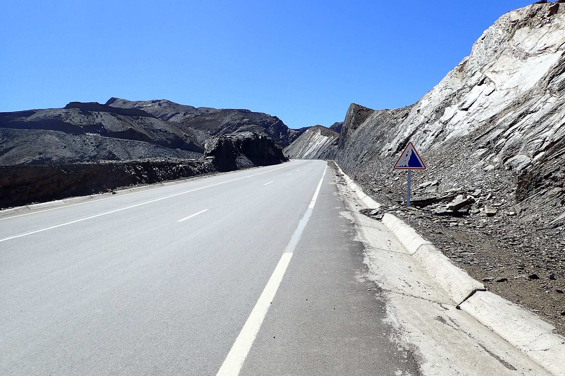 Road N9 near Tizi n'Tichka in Morocco's High Atlas