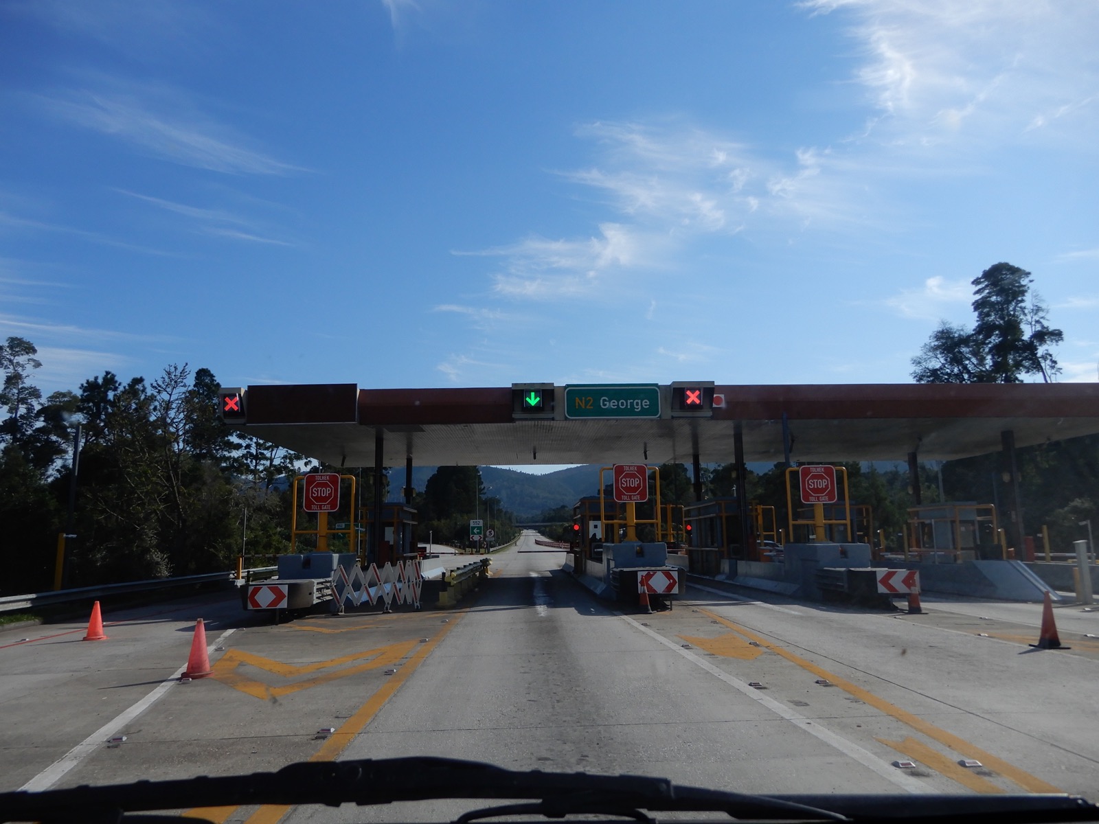 Electronic toll lane on the N2 near George