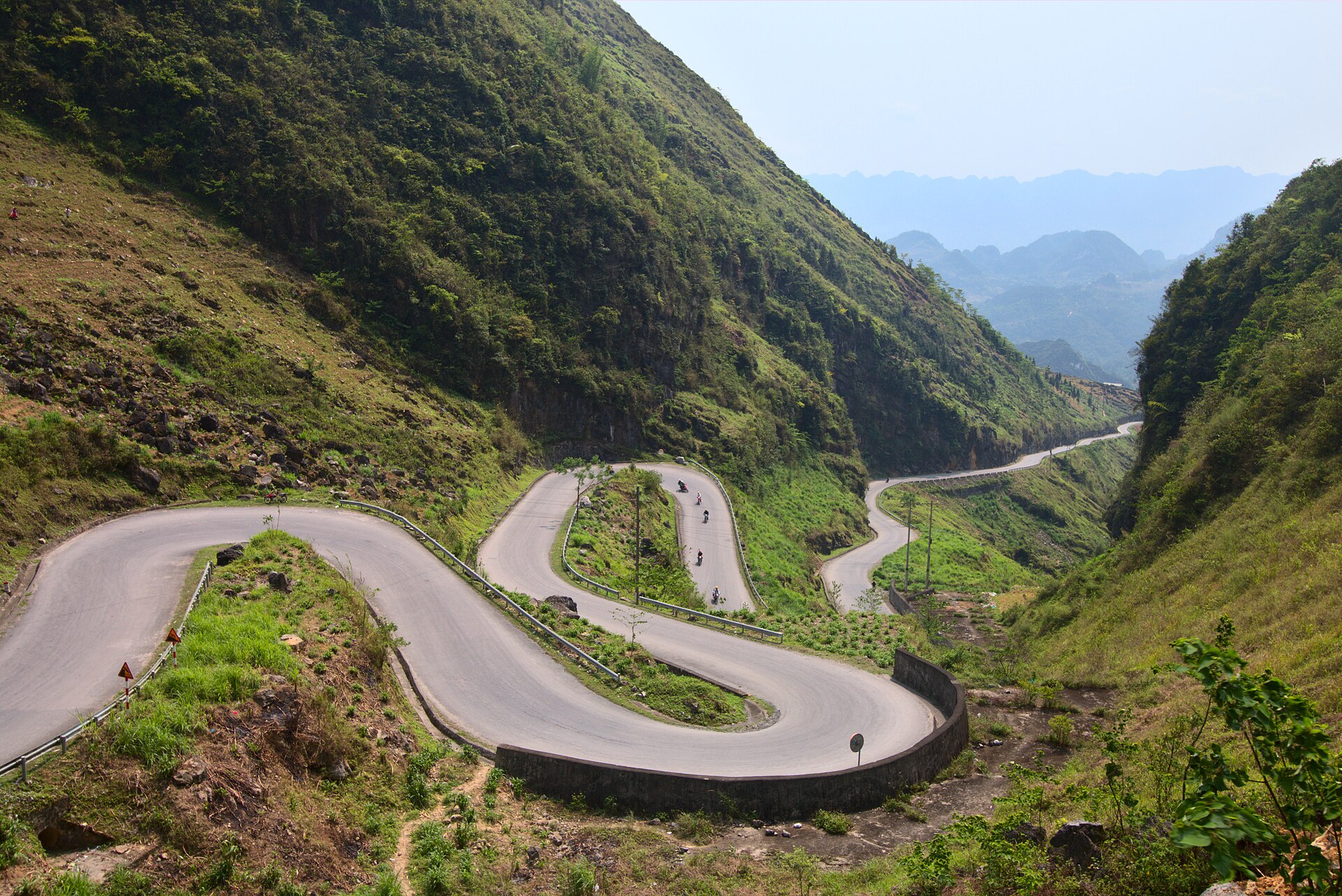 A winding mountain road in Hà Giang province